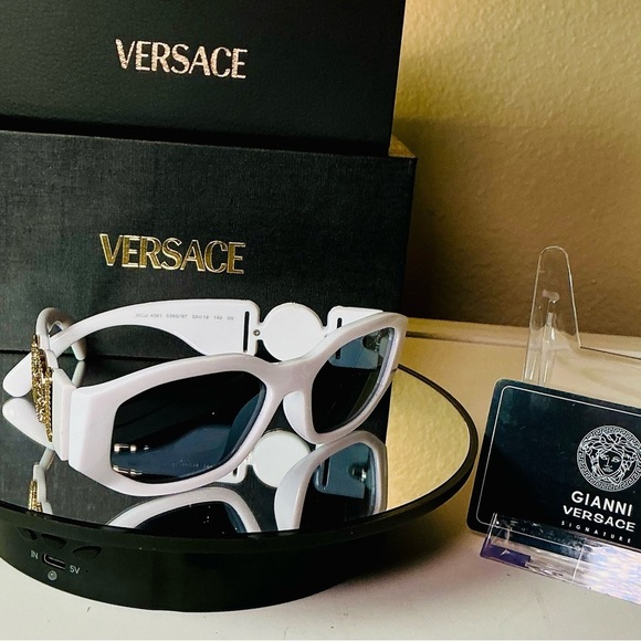 Versace Medusa White Tinted Lens Sunglasses Authentic - Picture 7 of 17